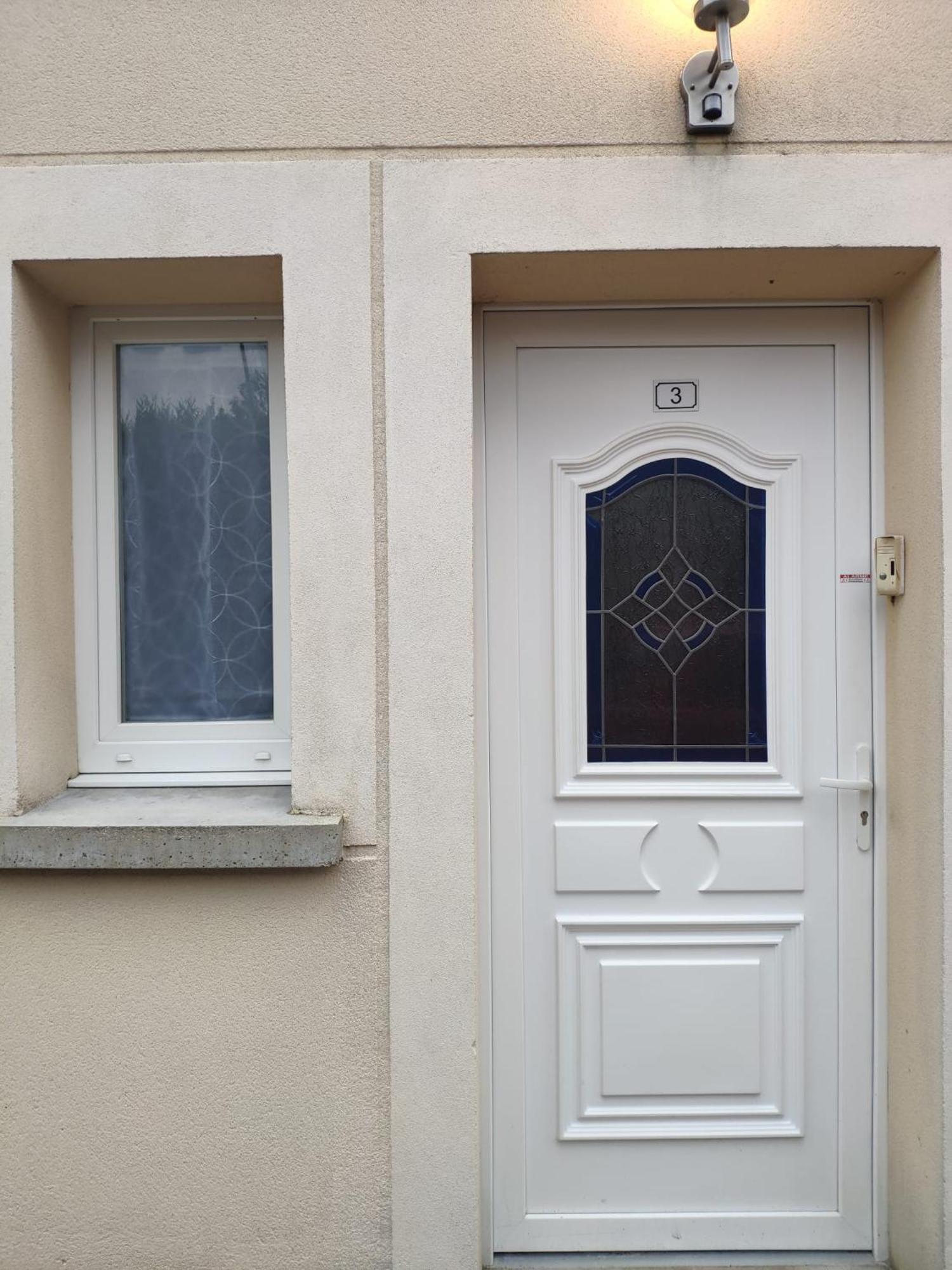 Le Namaste Charmante Maisonnette Climatisee De 45 M2 Brasles 외부 사진